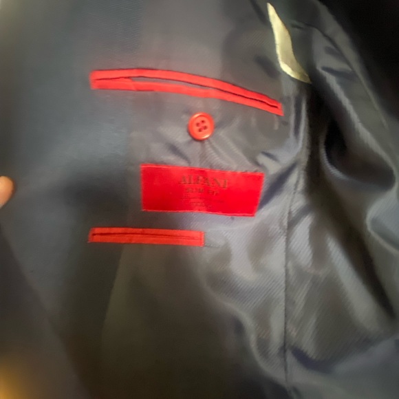 Used just once on wedding, look brand new. It also include 32/30 pants - Picture 3 of 6